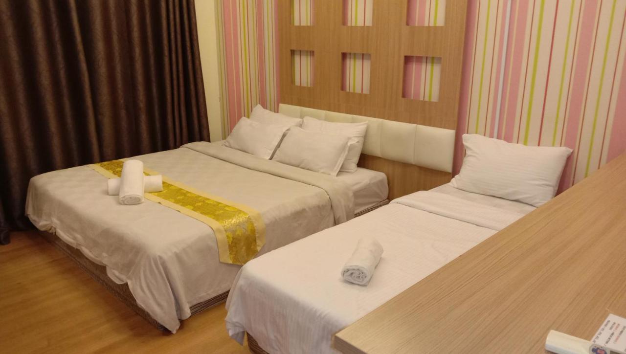 Hotel Zamburger De Melaka المظهر الخارجي الصورة