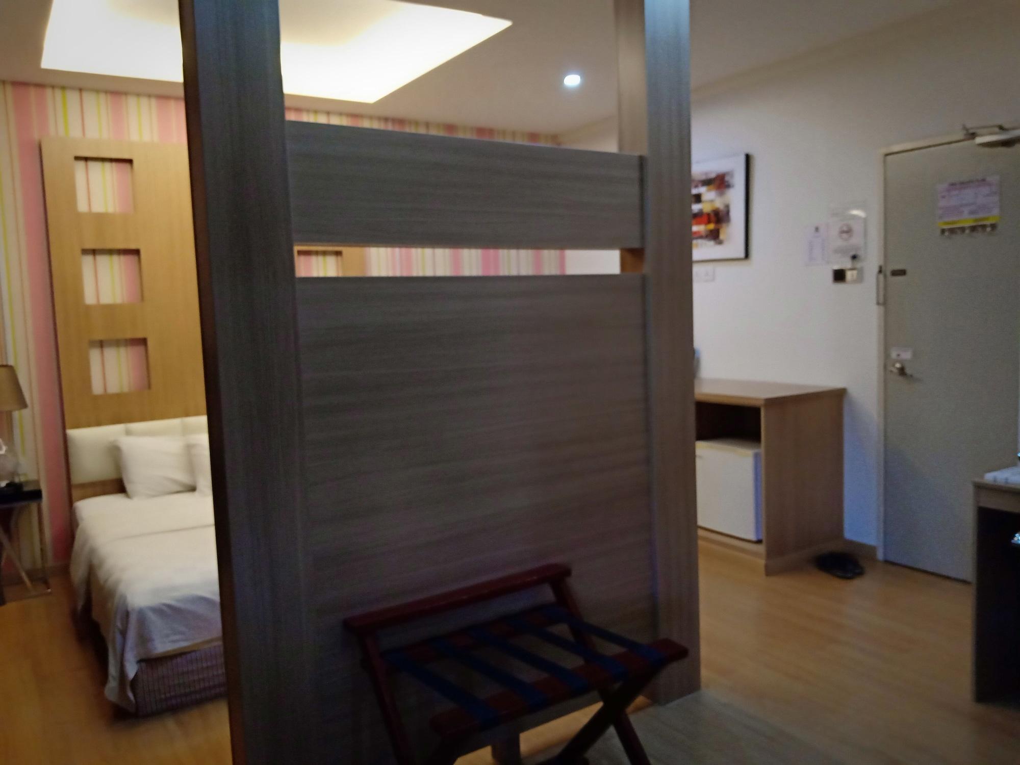 Hotel Zamburger De Melaka المظهر الخارجي الصورة