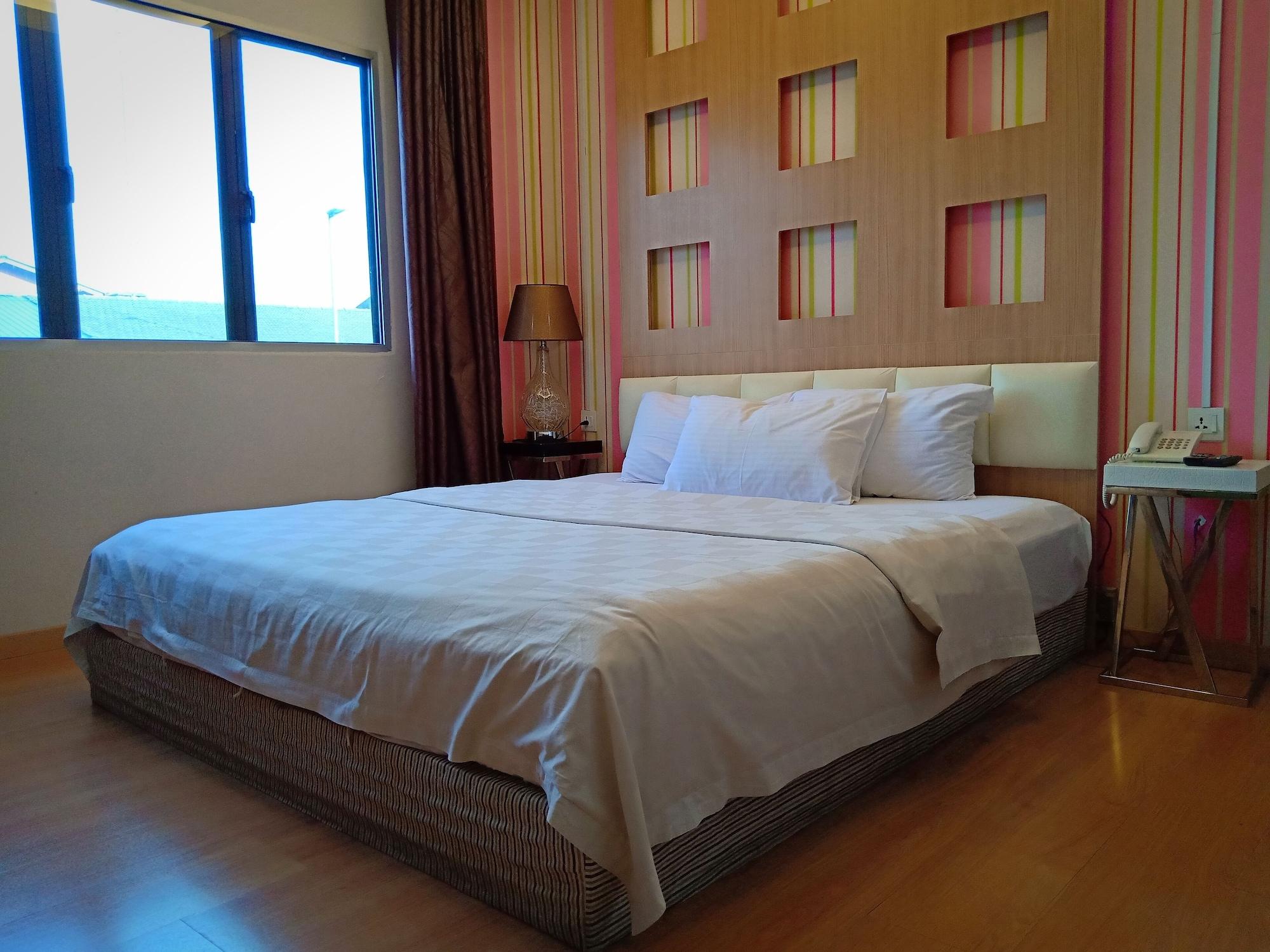 Hotel Zamburger De Melaka المظهر الخارجي الصورة